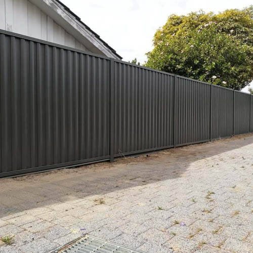 Colorbond Fencing img